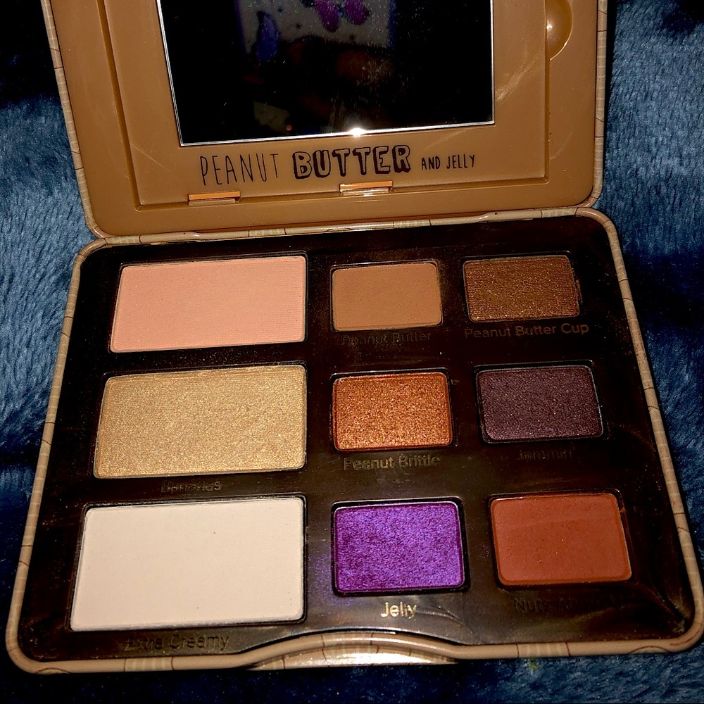 TOO FACED Peanut Butter and Jelly palette